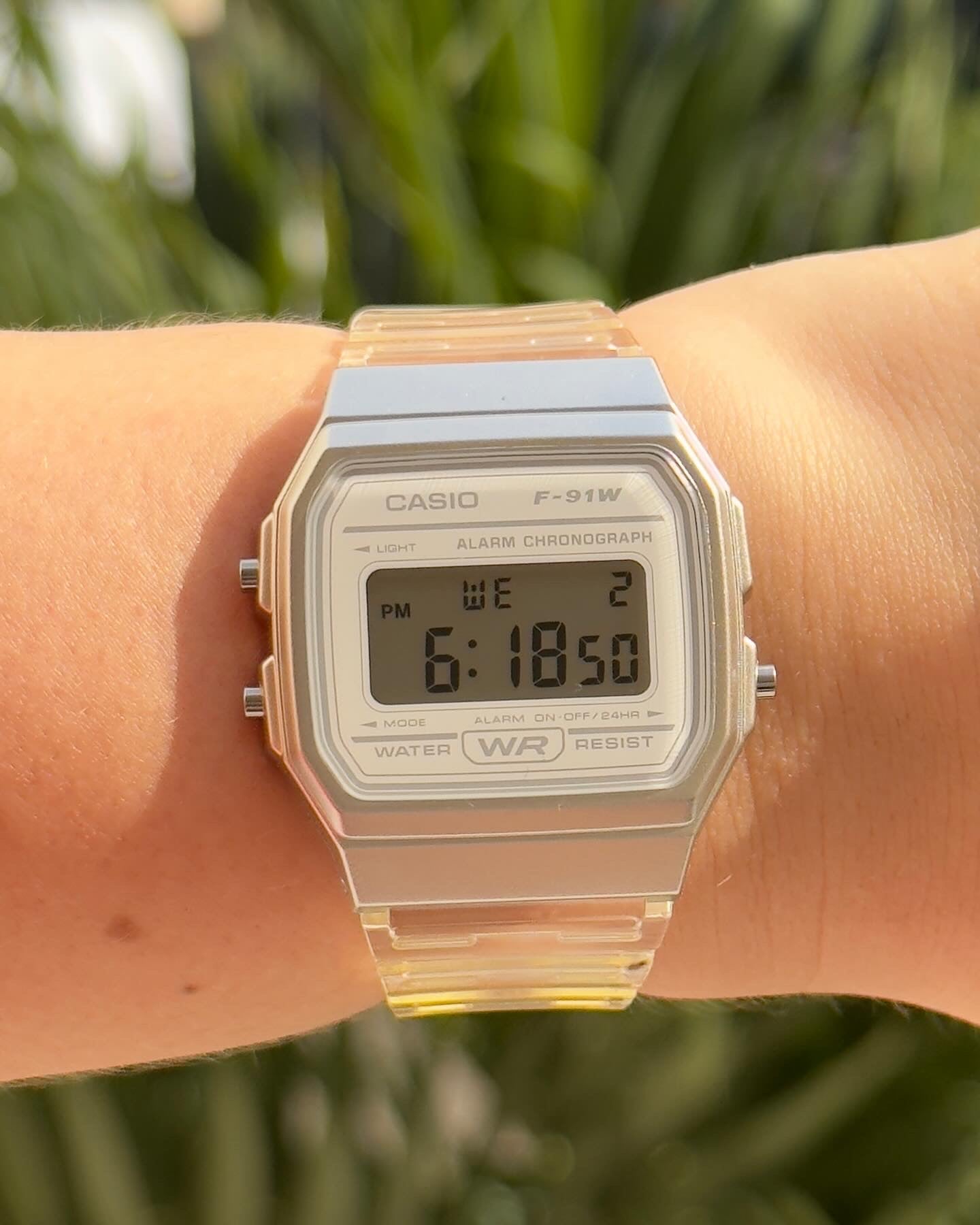 RELOJ CASIO F-91WS TRANSPARENTE