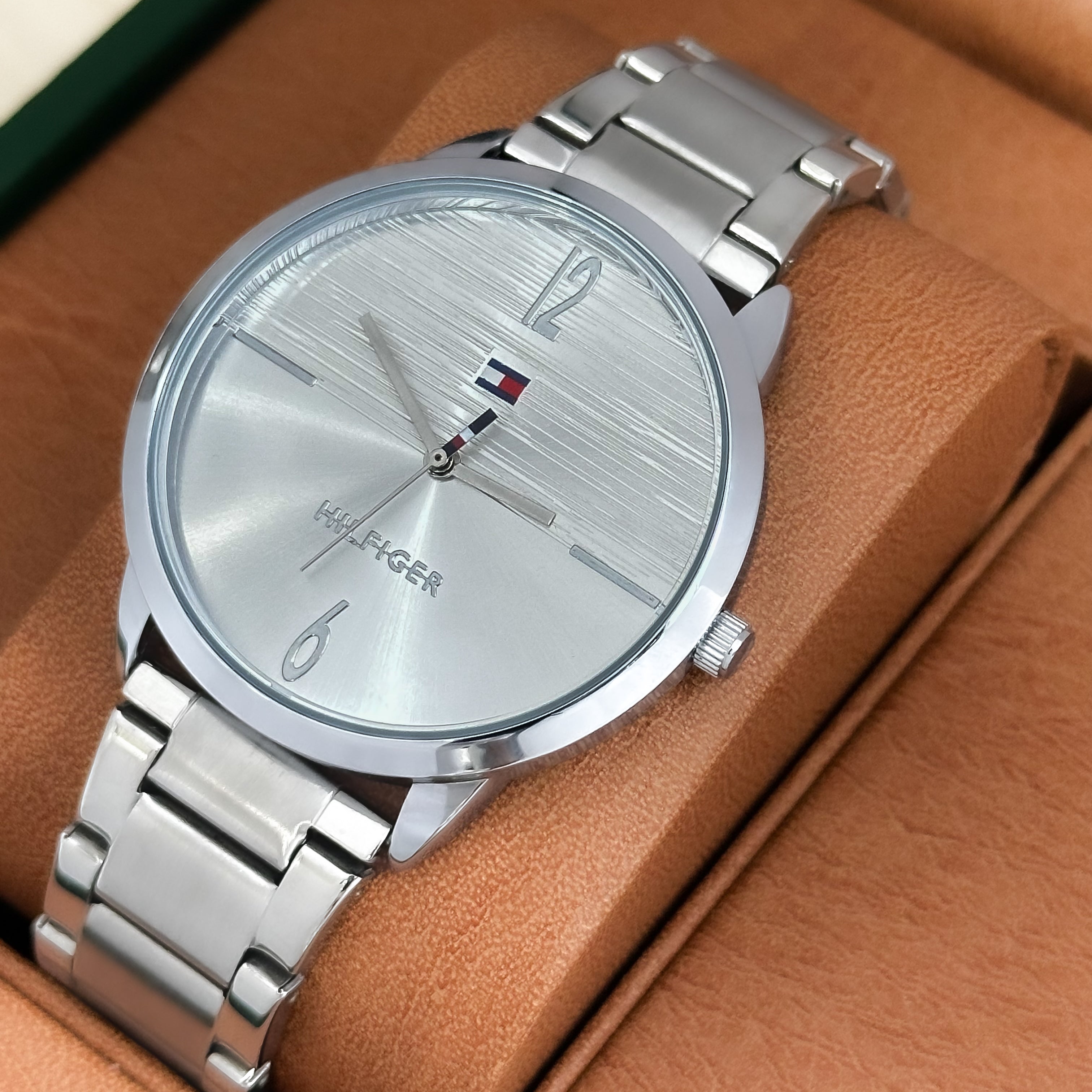 RELOJ TH DAMA METALICO