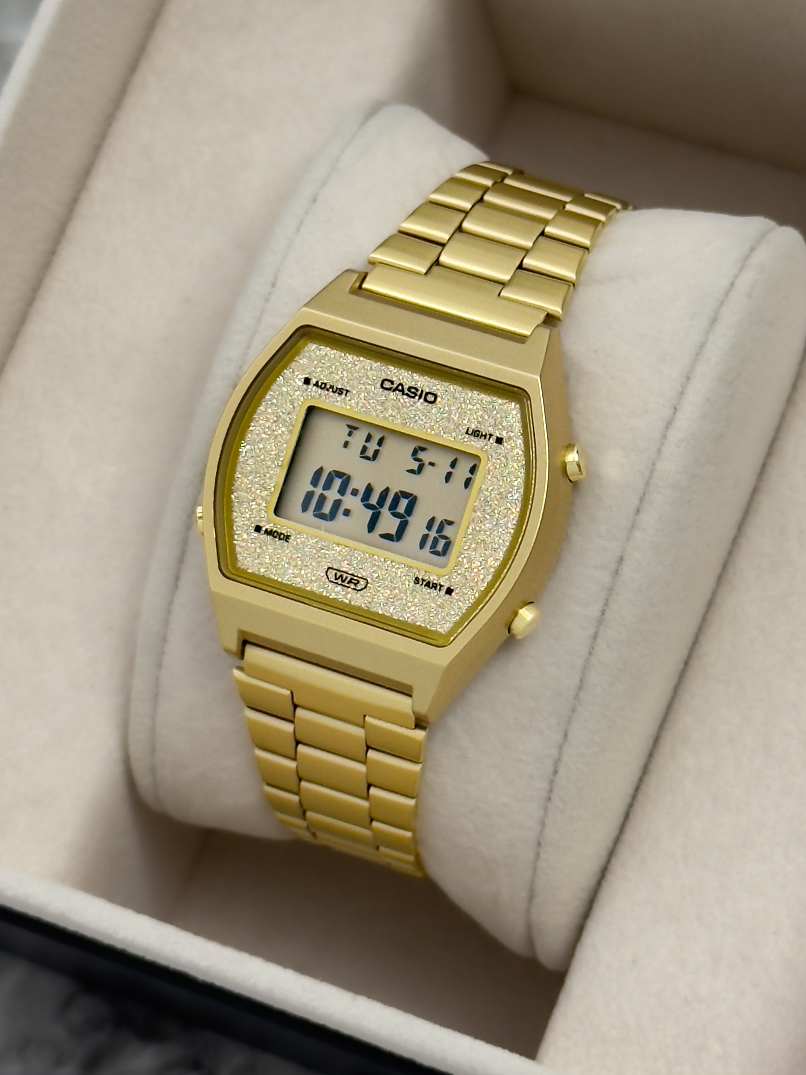 RELOJ CASIO RETRO B640WC