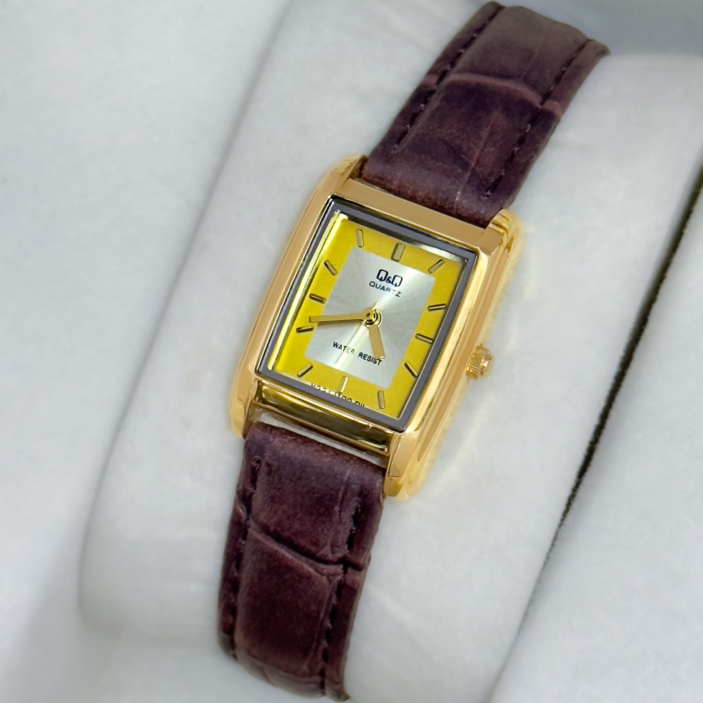 RELOJ Q&Q CLASICO CUADRADO