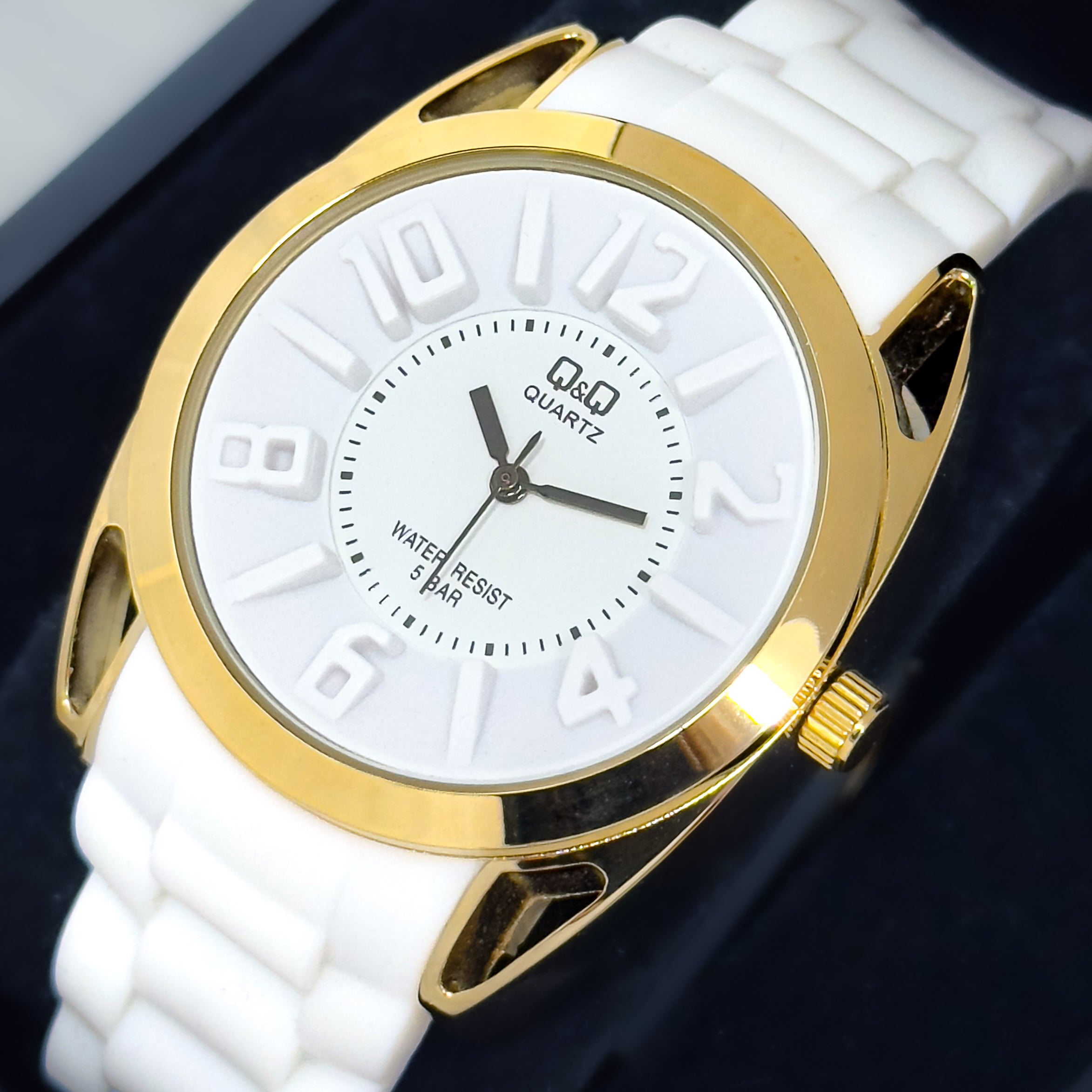 RELOJ Q&Q SILICONA CLASICO