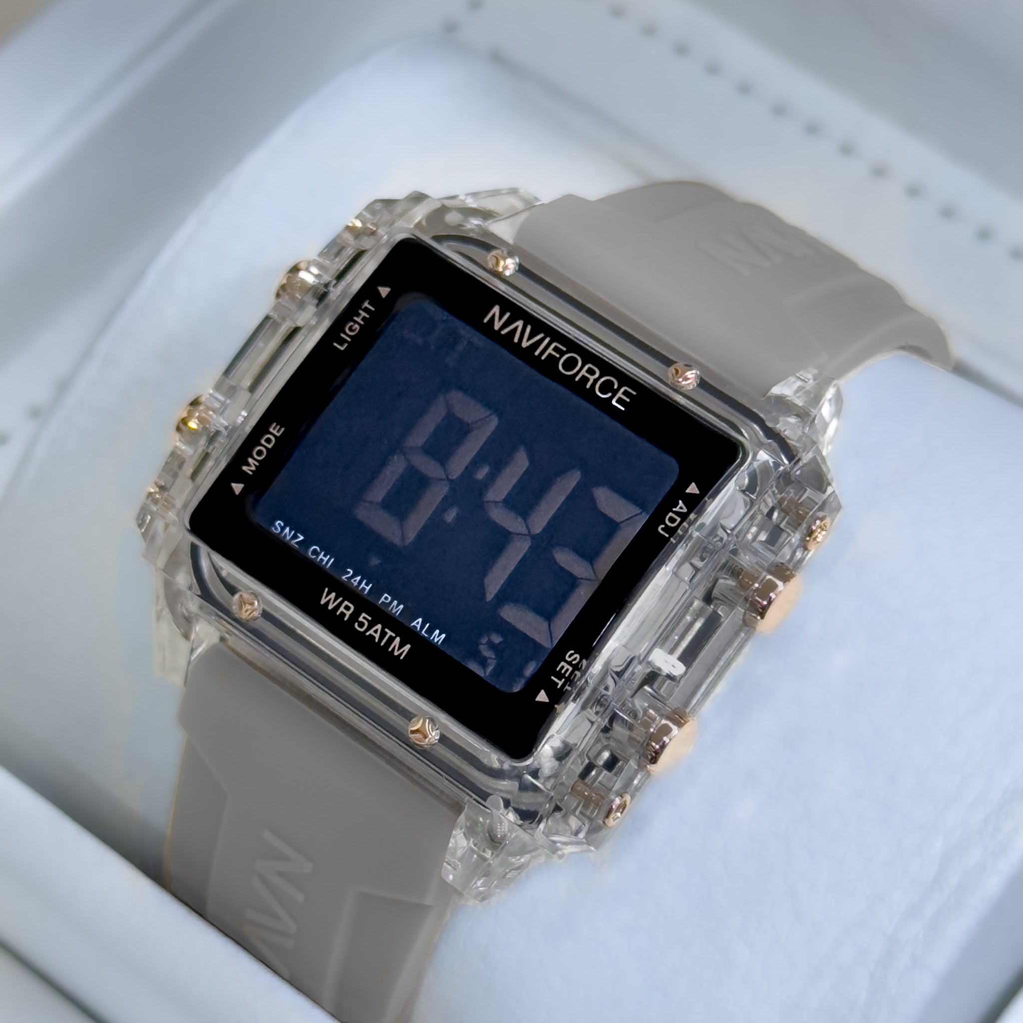 RELOJ DIGITAL NAVIFORCE CUADRADO