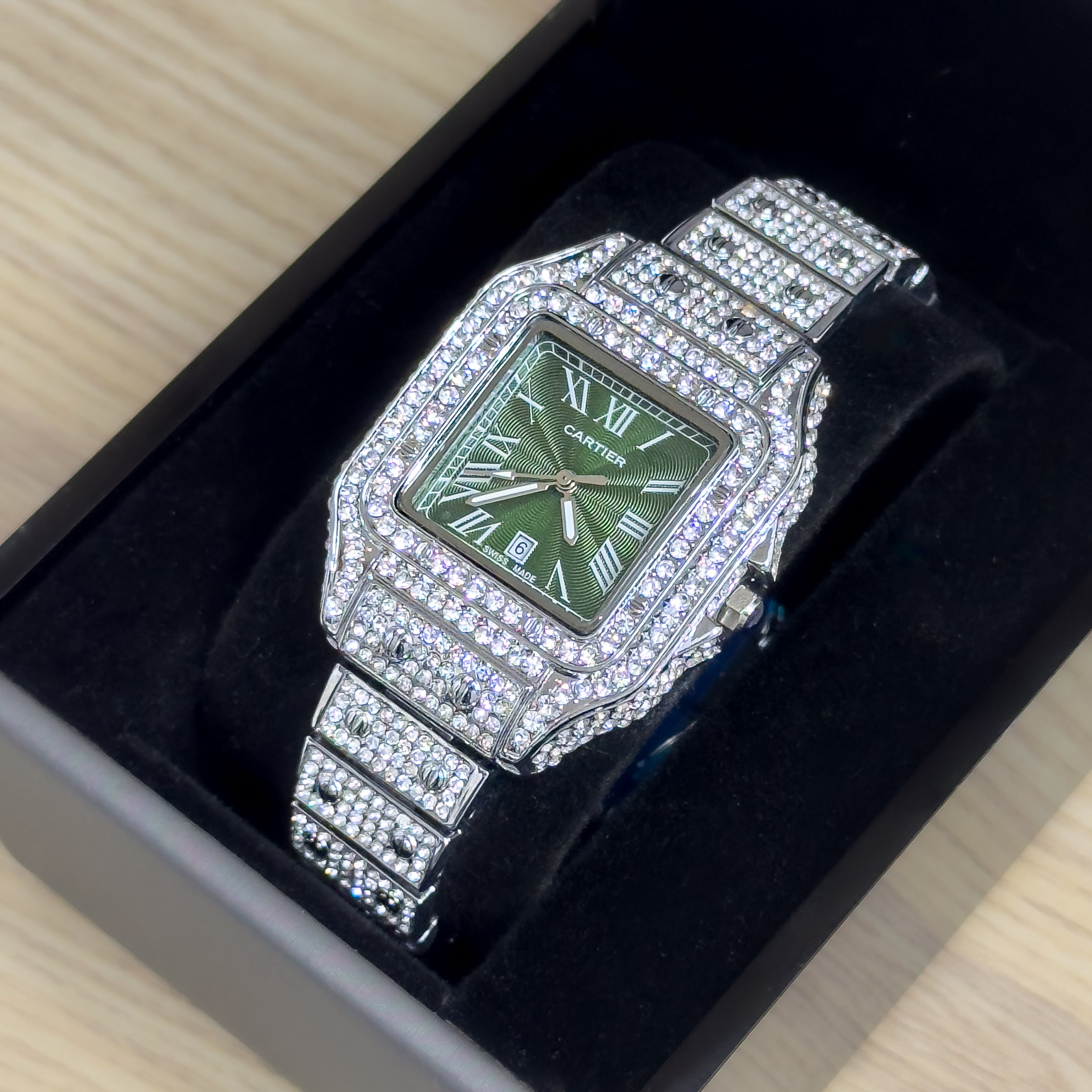 RELOJ SANTOS METALICO PIEDRAS