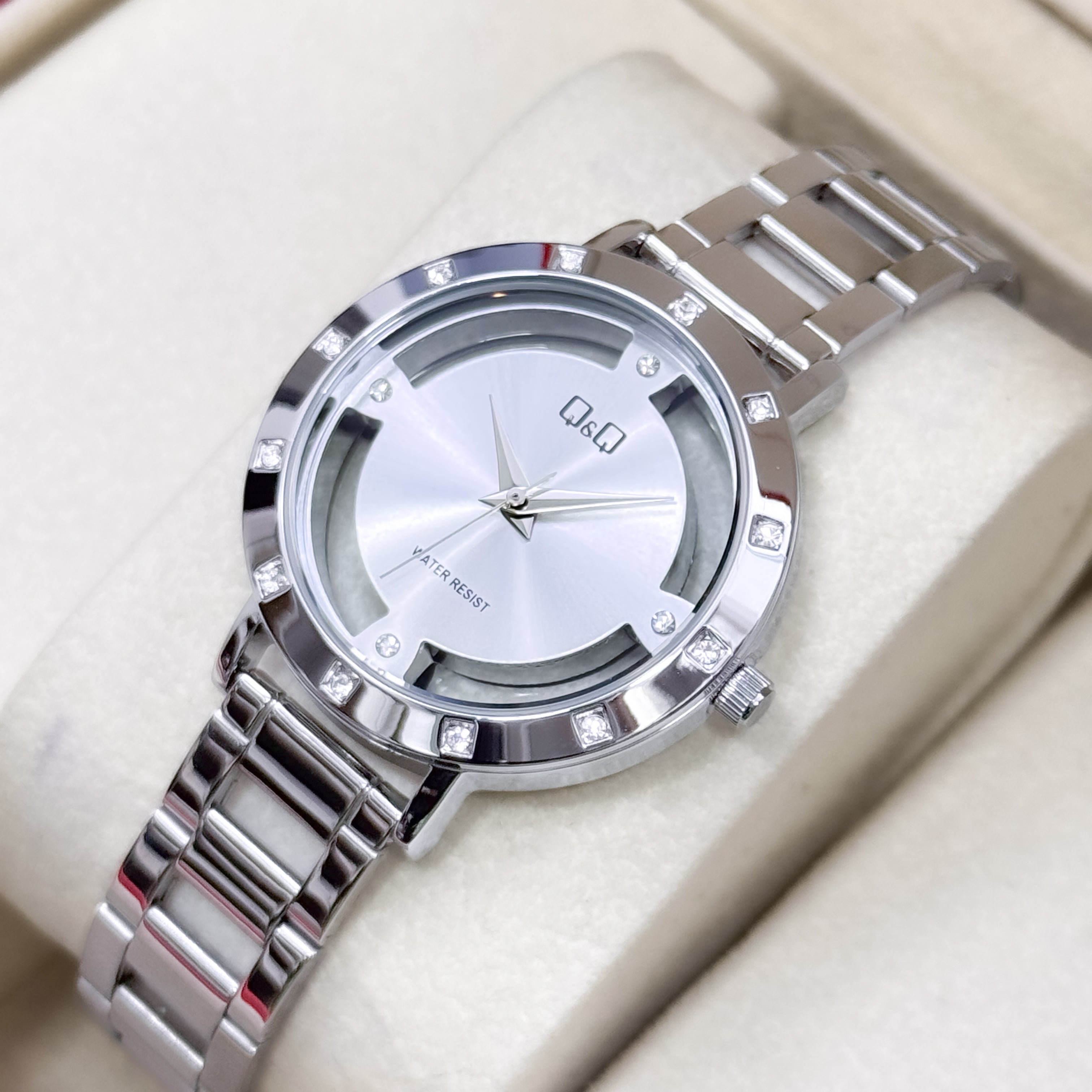 RELOJ Q&Q METALICO ELEGANCE