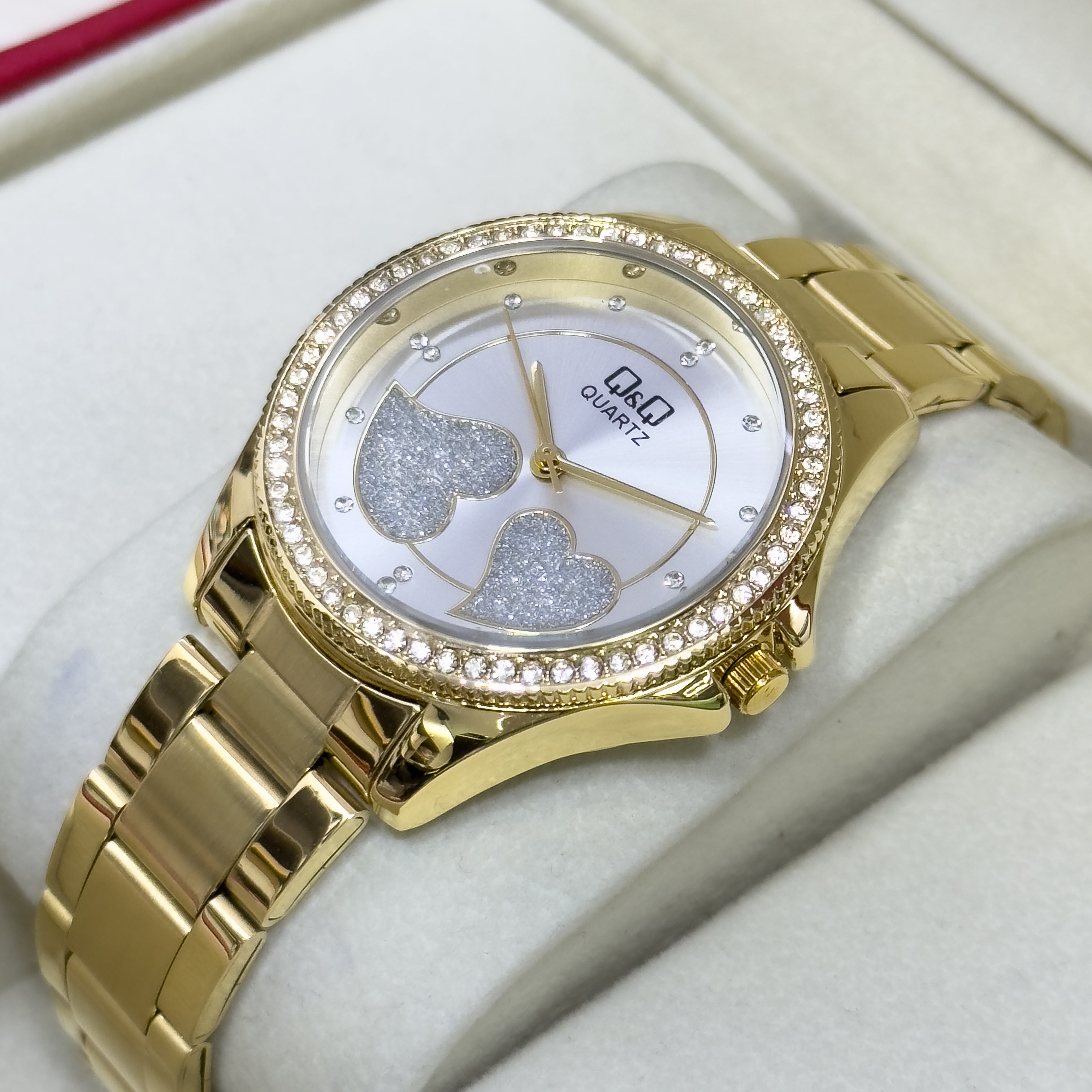 Reloj Q&Q CORAZONES METALICO