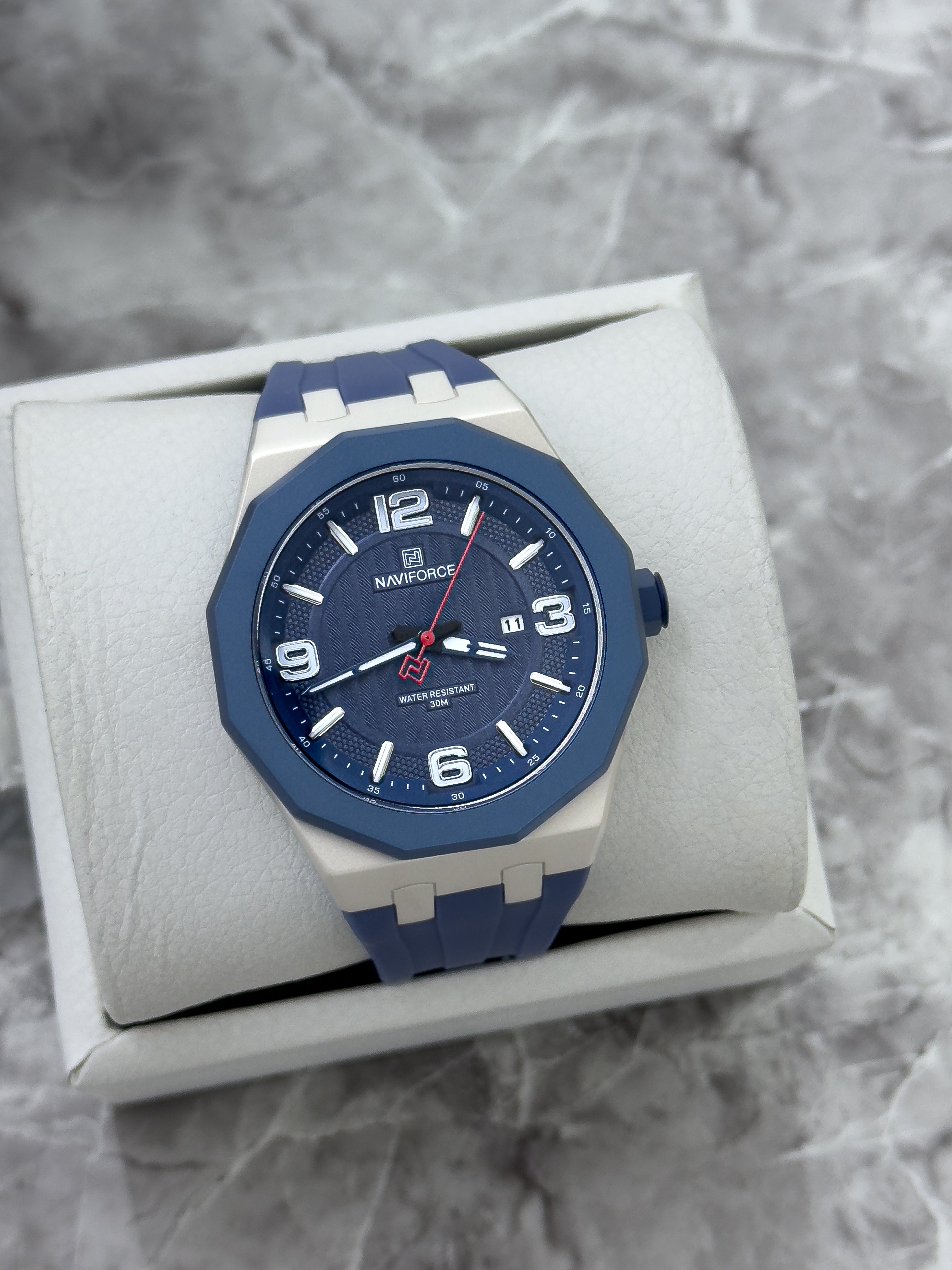 RELOJ NAVIFORCE STRIKE