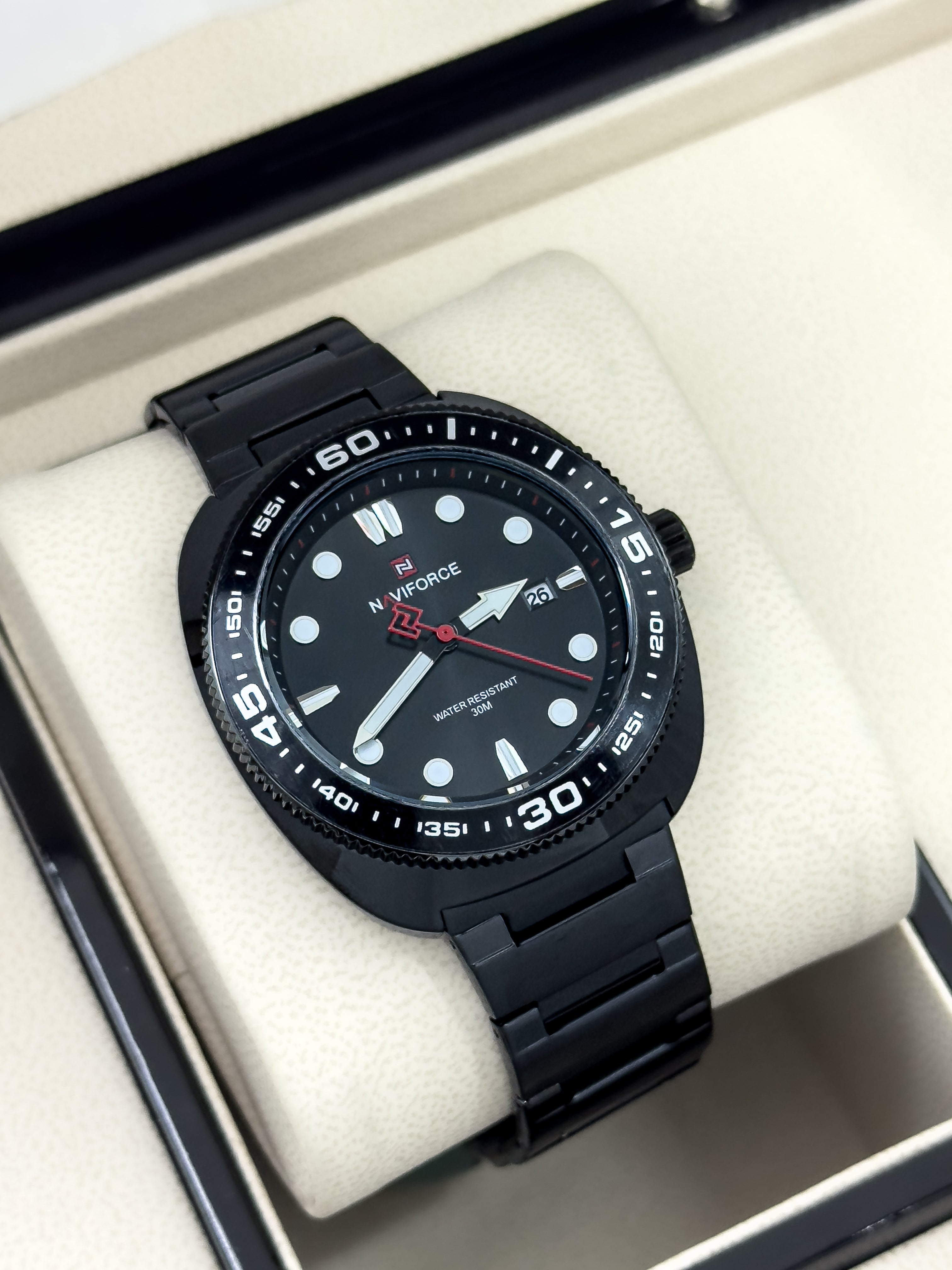 RELOJ NAVIFORCE STEEL PRO