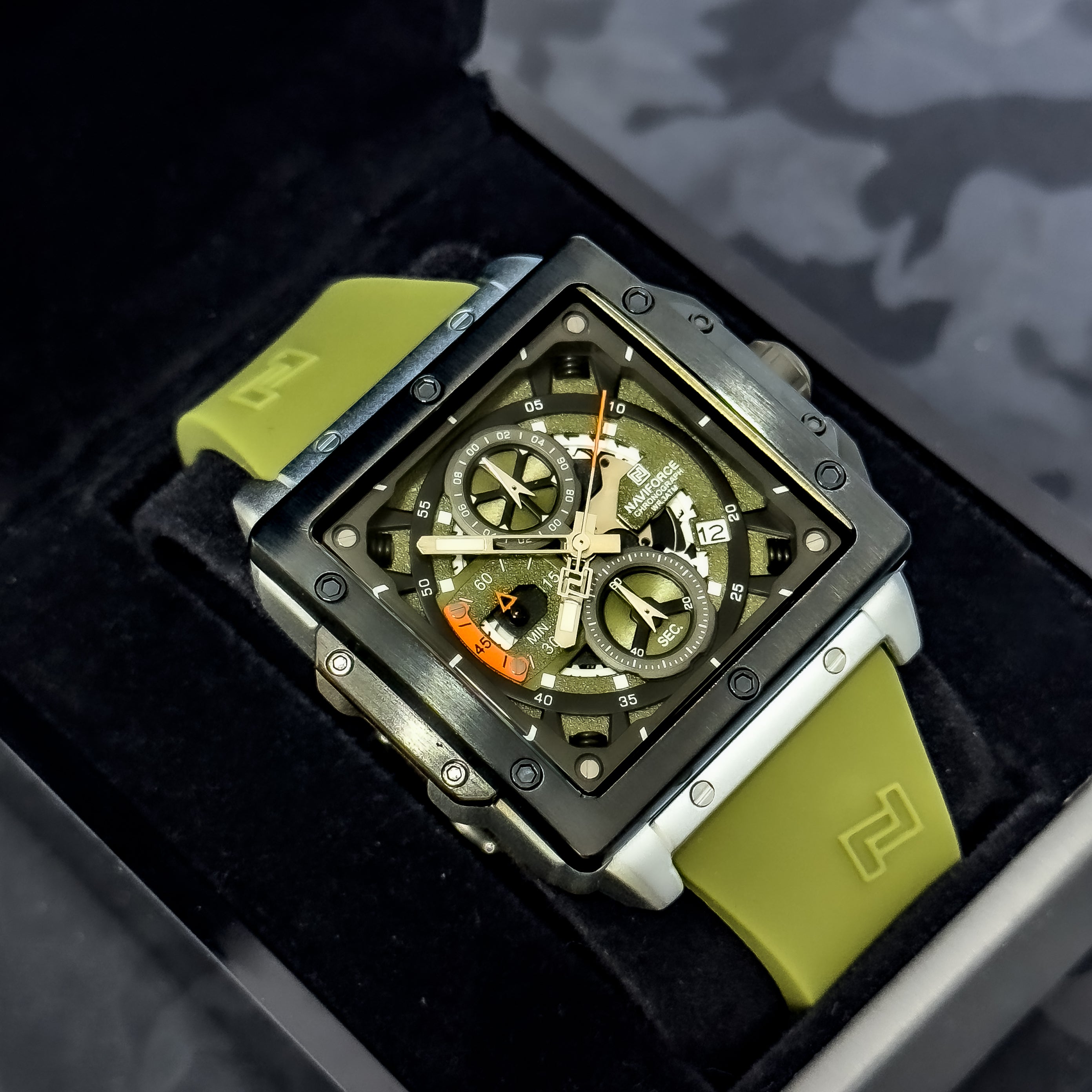 RELOJ NAVIFORCE CRONOGRAFOS