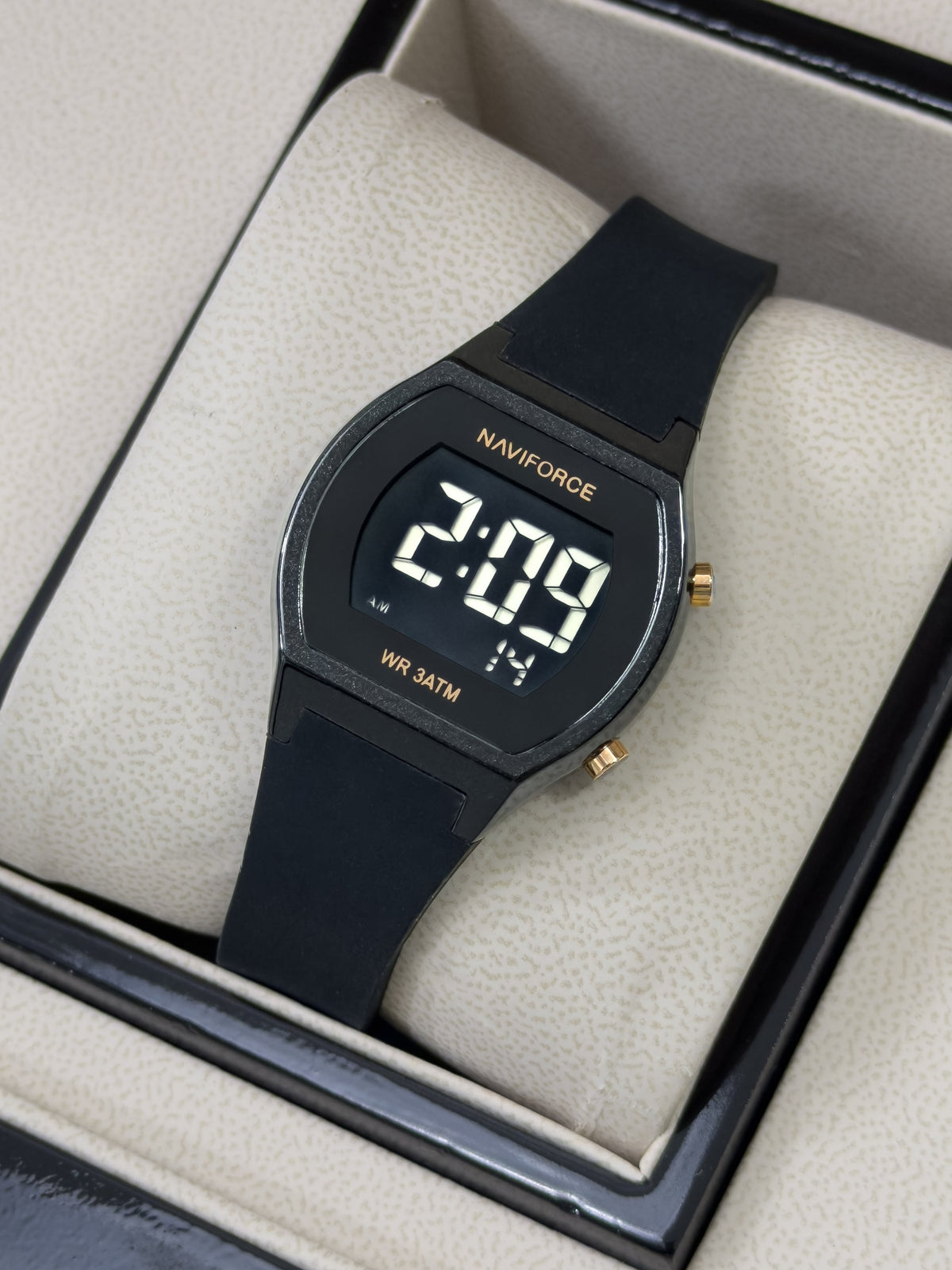 Reloj para Dama Naviforce Neo Digital - Negro Absoluto & Oro | 24K Relojes