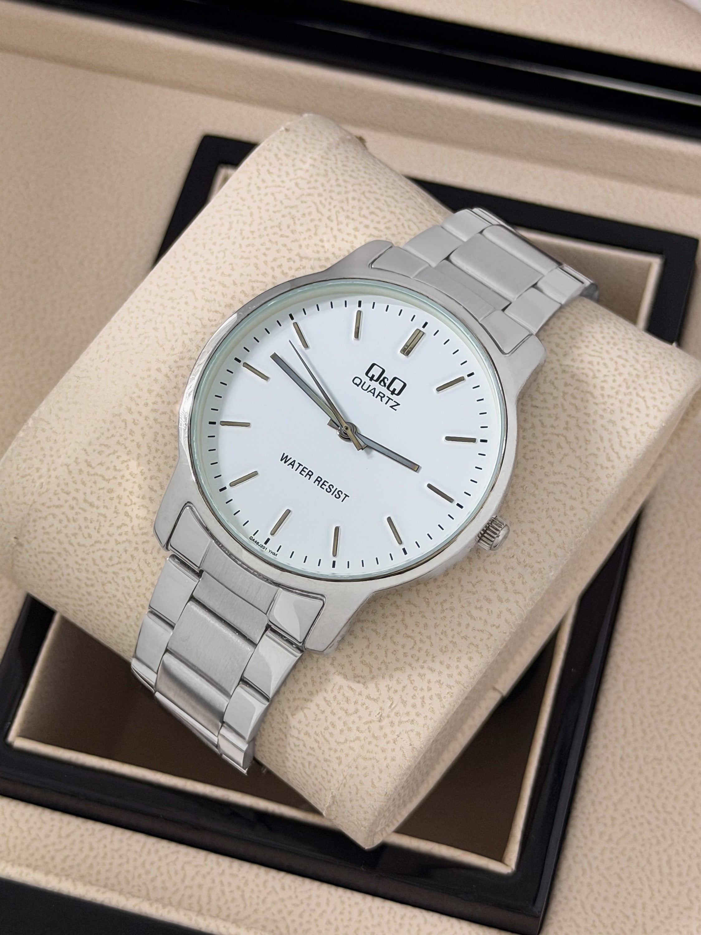 Reloj Q&Q Heritage Class - Plata Esencial | 24K Relojes