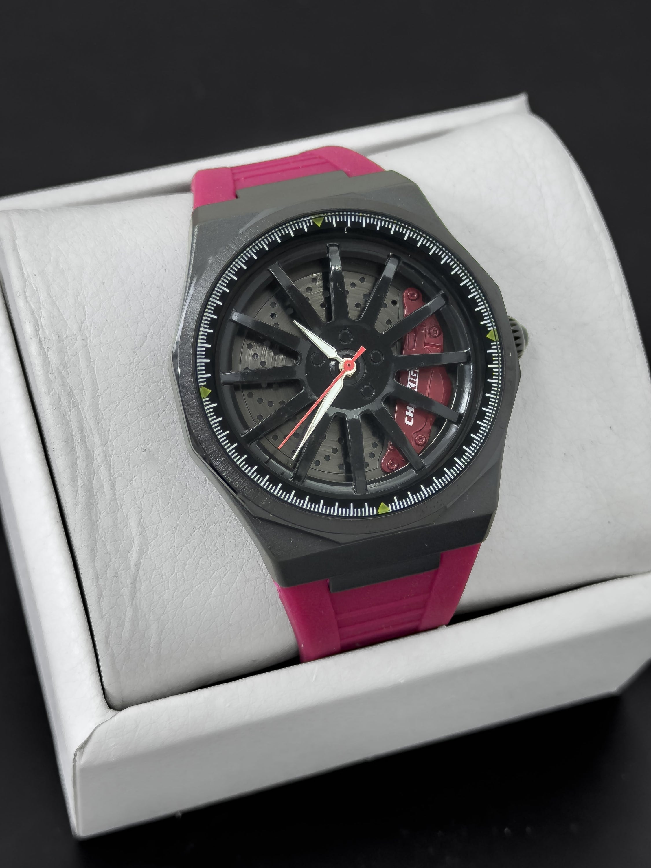 RELOJ DEPORTIVO TIPO RIN - VINO TINTO | 24K Relojes