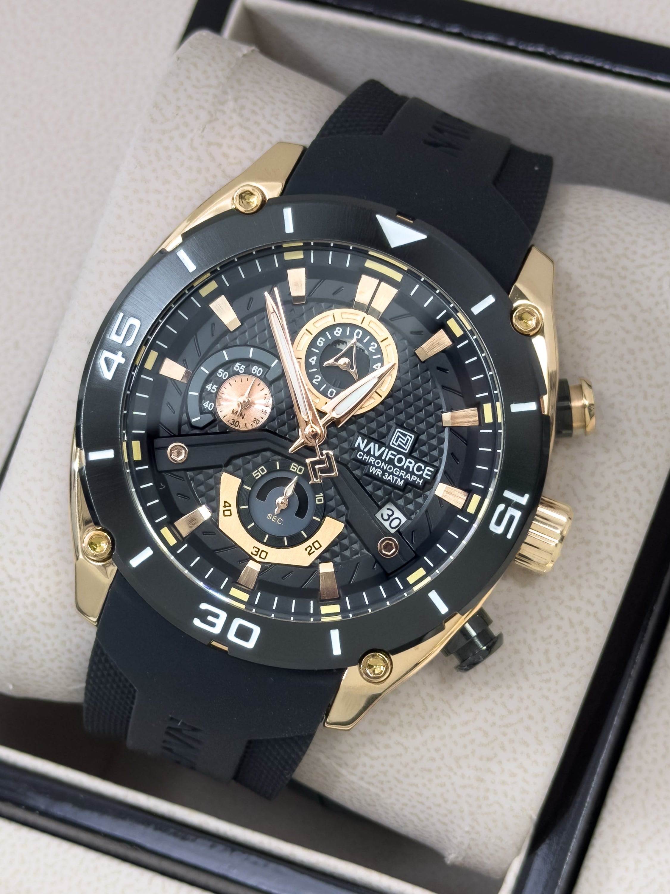 Reloj para Hombre Naviforce Octane Chrono - Oro Imperial & Negro Absoluto | 24K Relojes