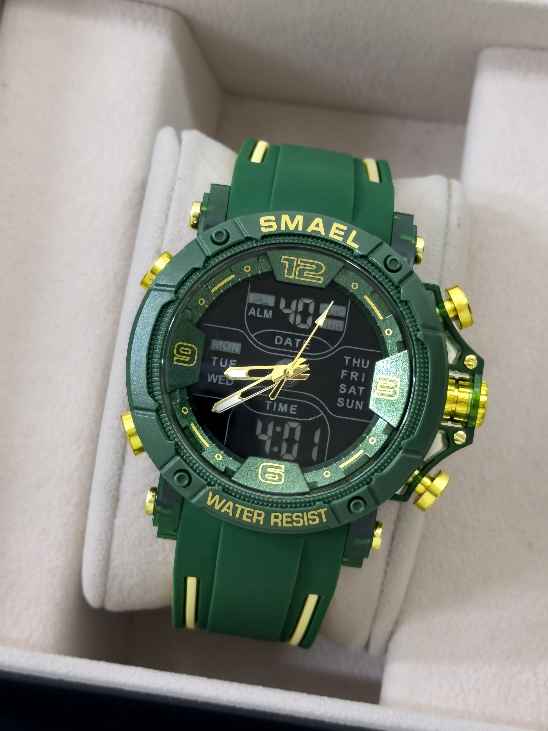 Reloj para hombre SMAEL Titan Force - Verde Jungla Gold | 24K Relojes