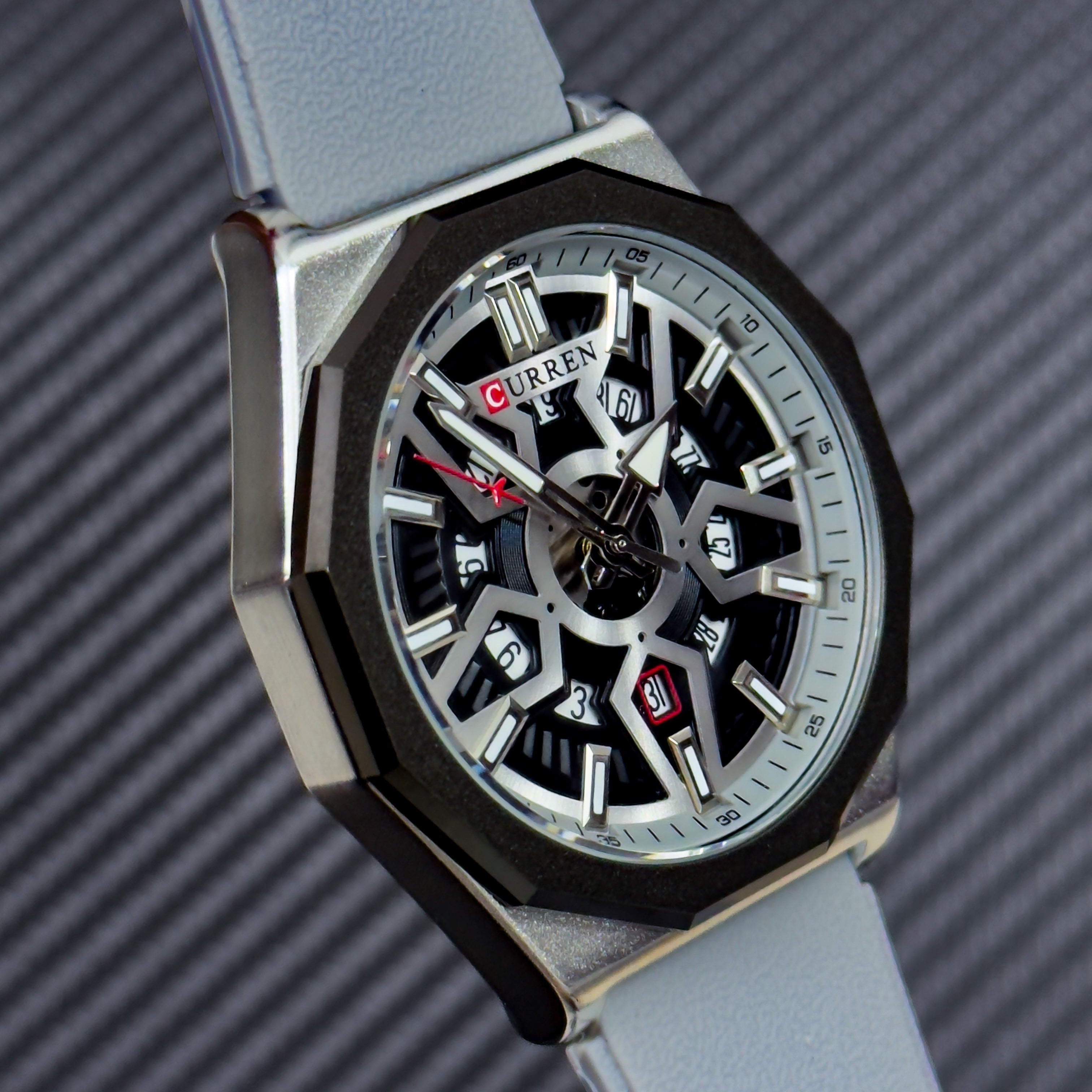 RELOJ CURREN VANGUARD