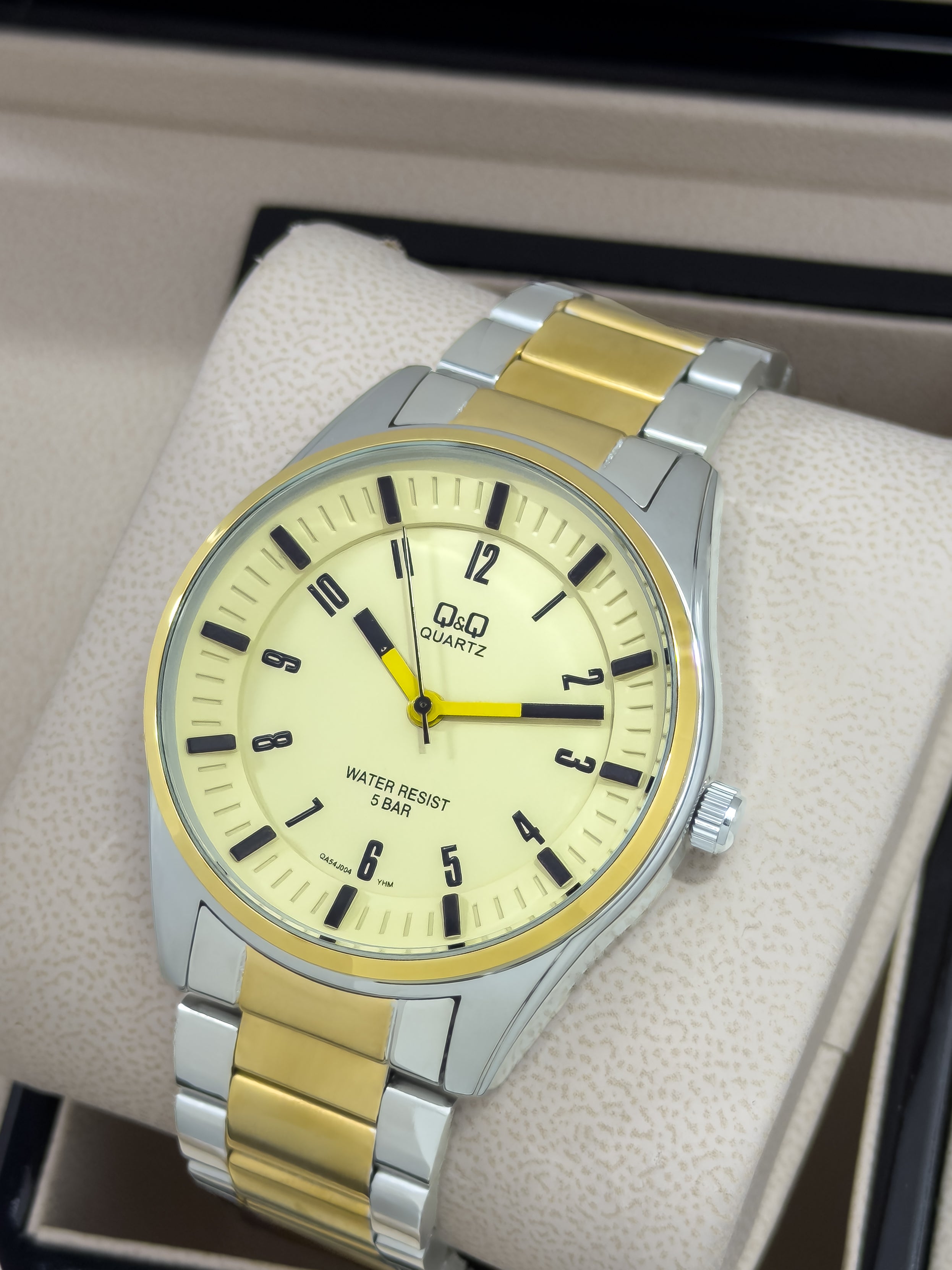 Reloj Q&Q Acero Supremo