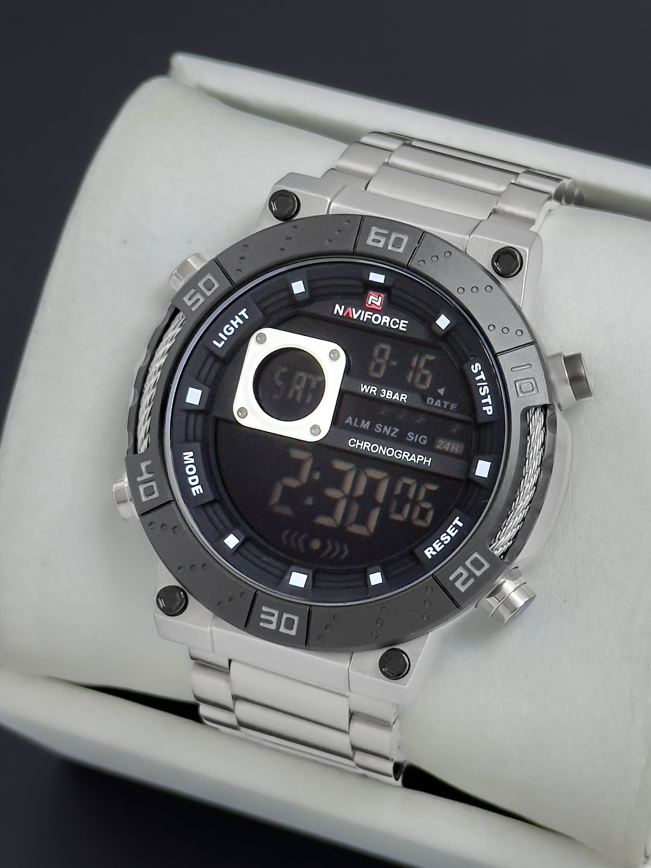 RELOJ NAVIFORCE HAZARD