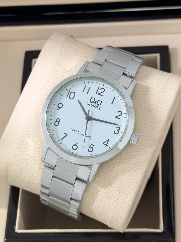 Reloj Q&Q Titán Clásico - PLATEADO | 24K Relojes