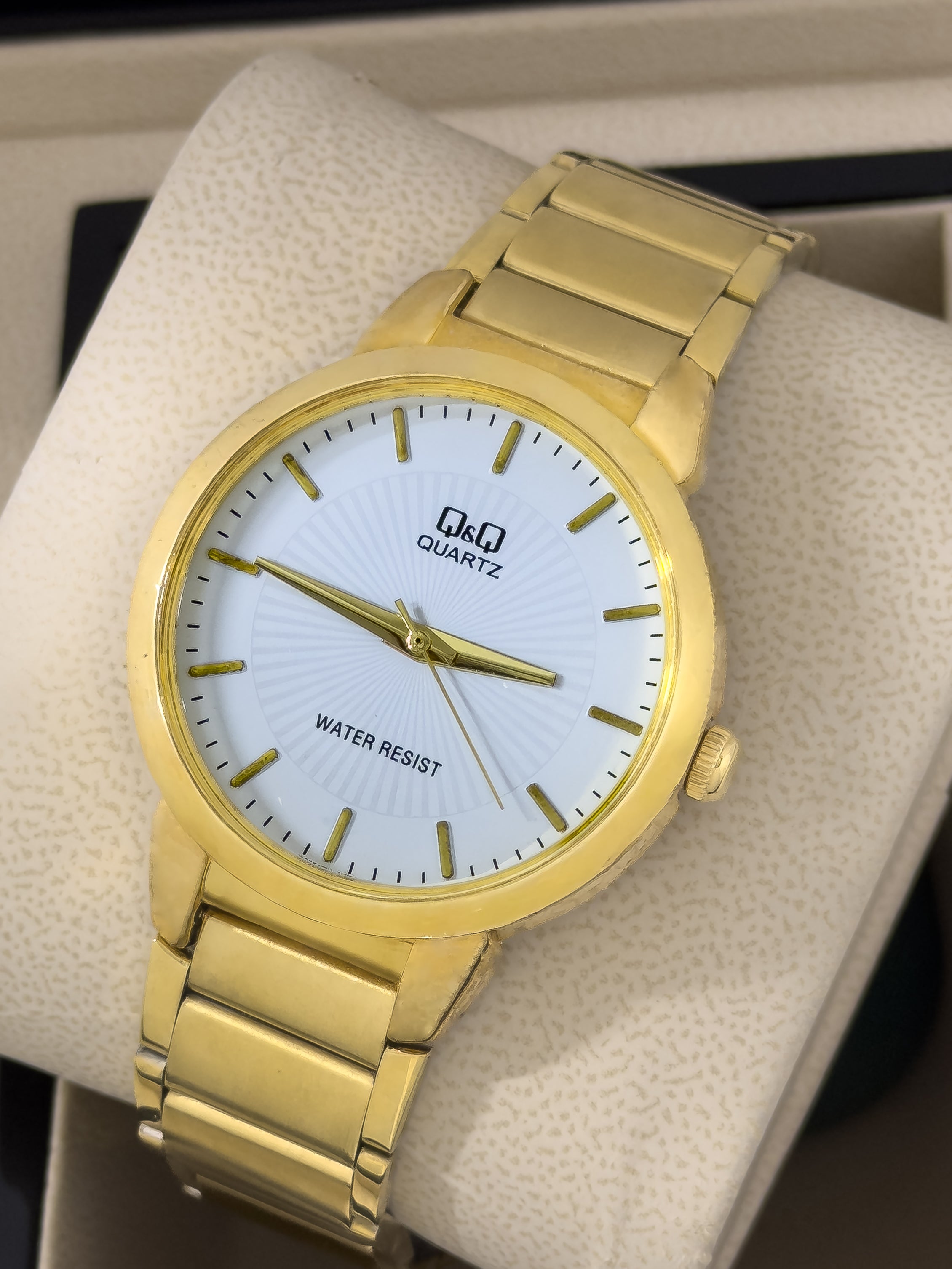Reloj Q&Q Heritage Class - Dorado Clásico | 24K Relojes