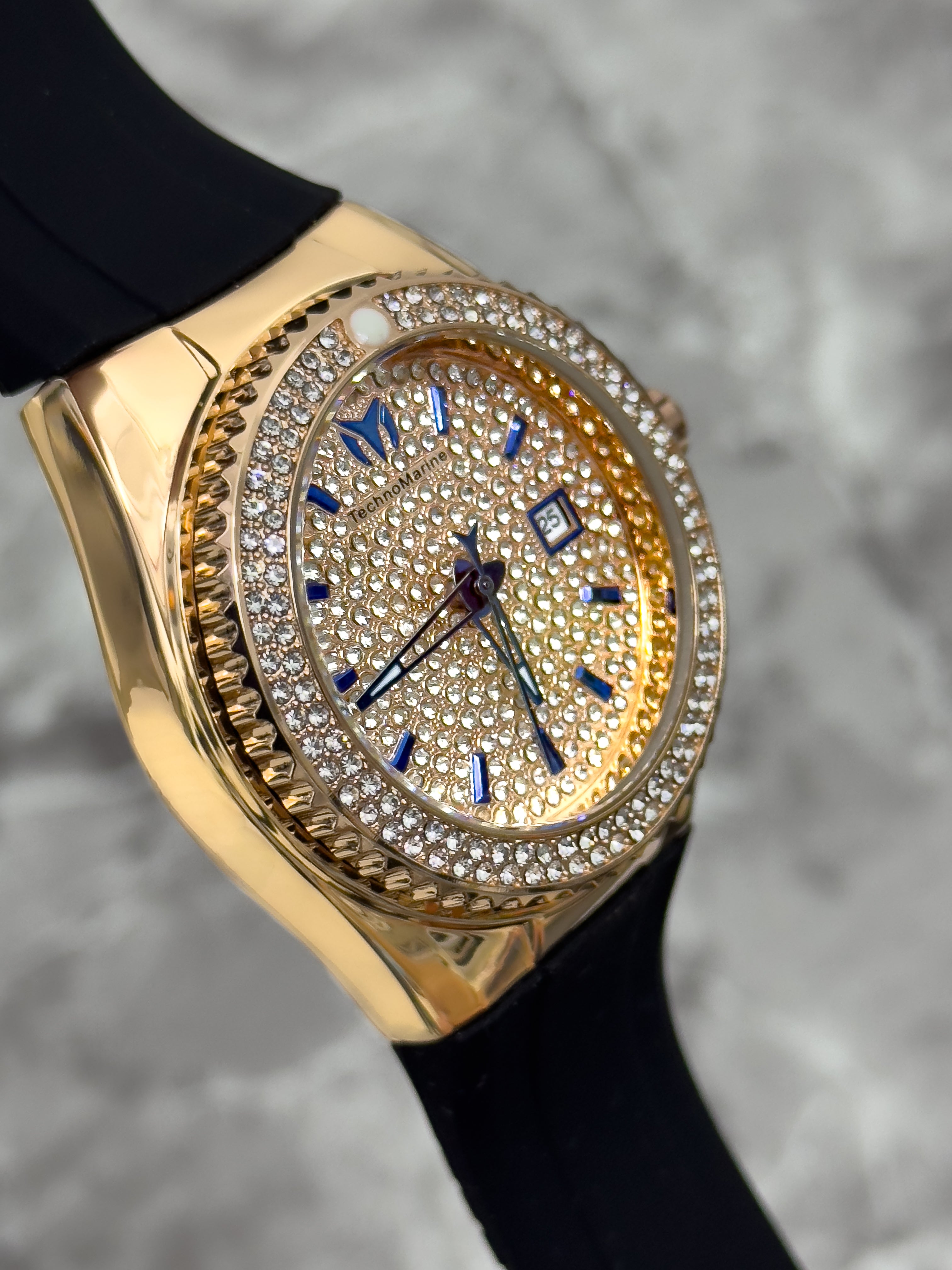 RELOJ TECHNOMARINE ROYAL