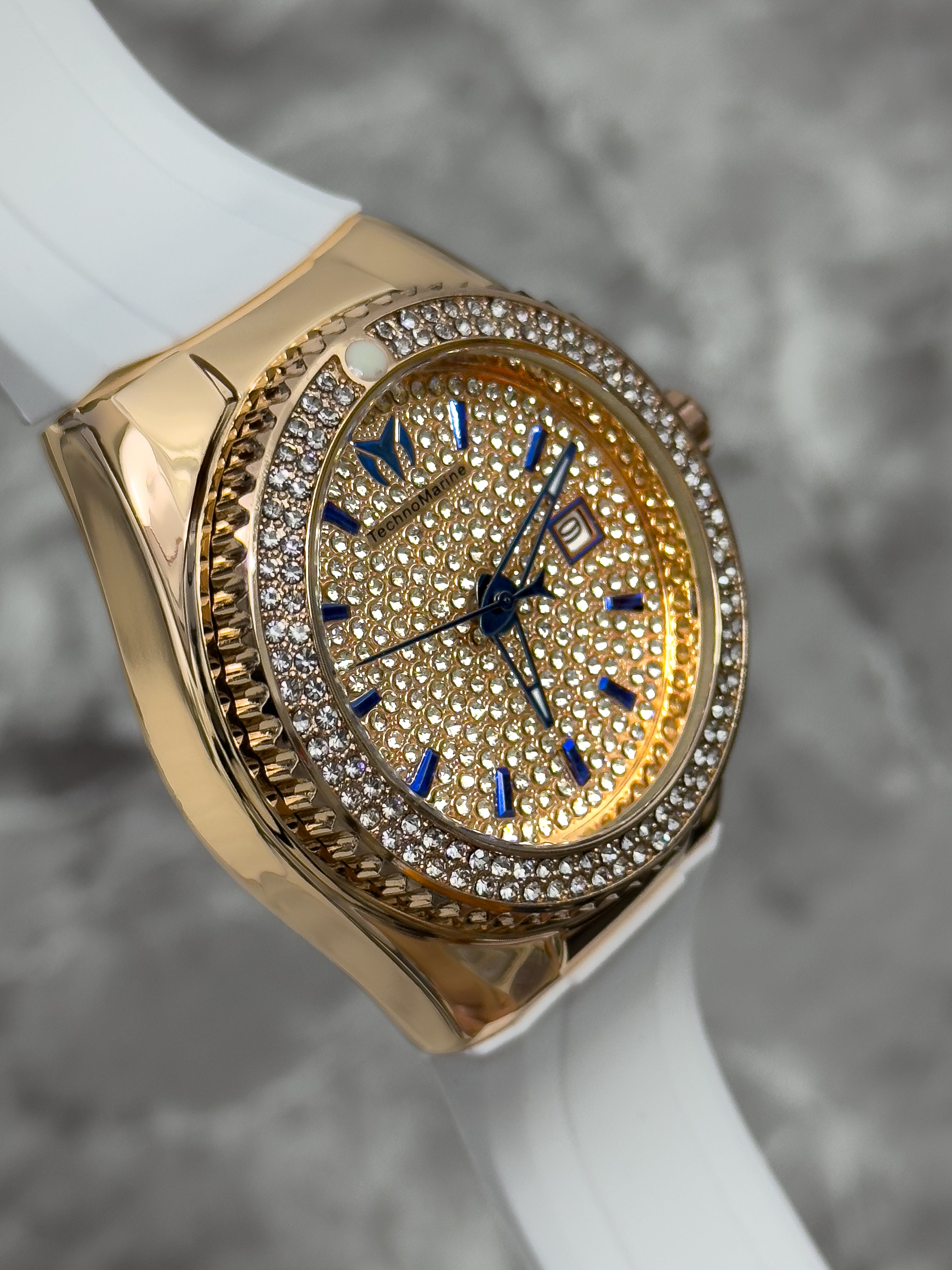 RELOJ TECHNOMARINE ROYAL