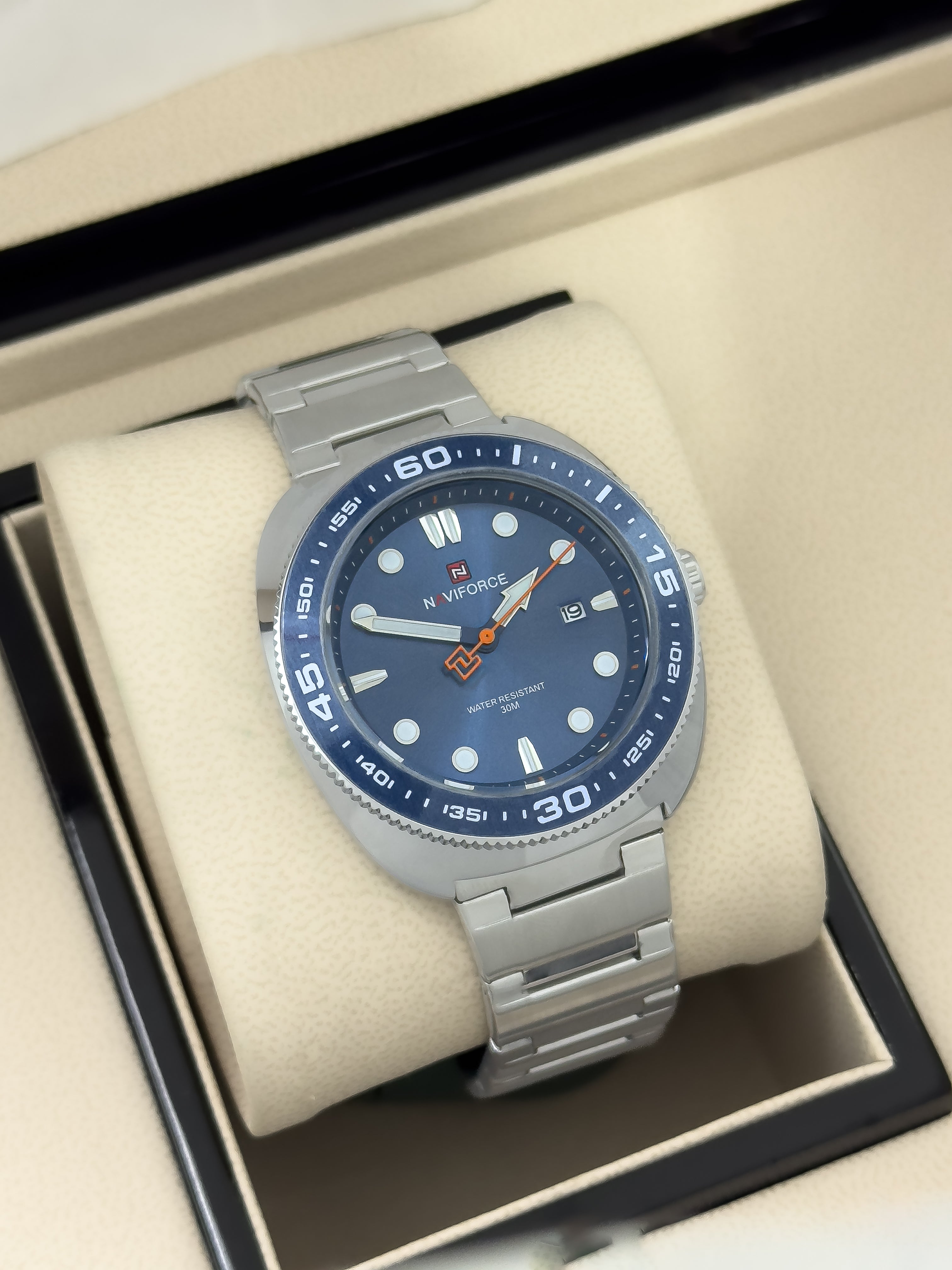 RELOJ NAVIFORCE STEEL PRO