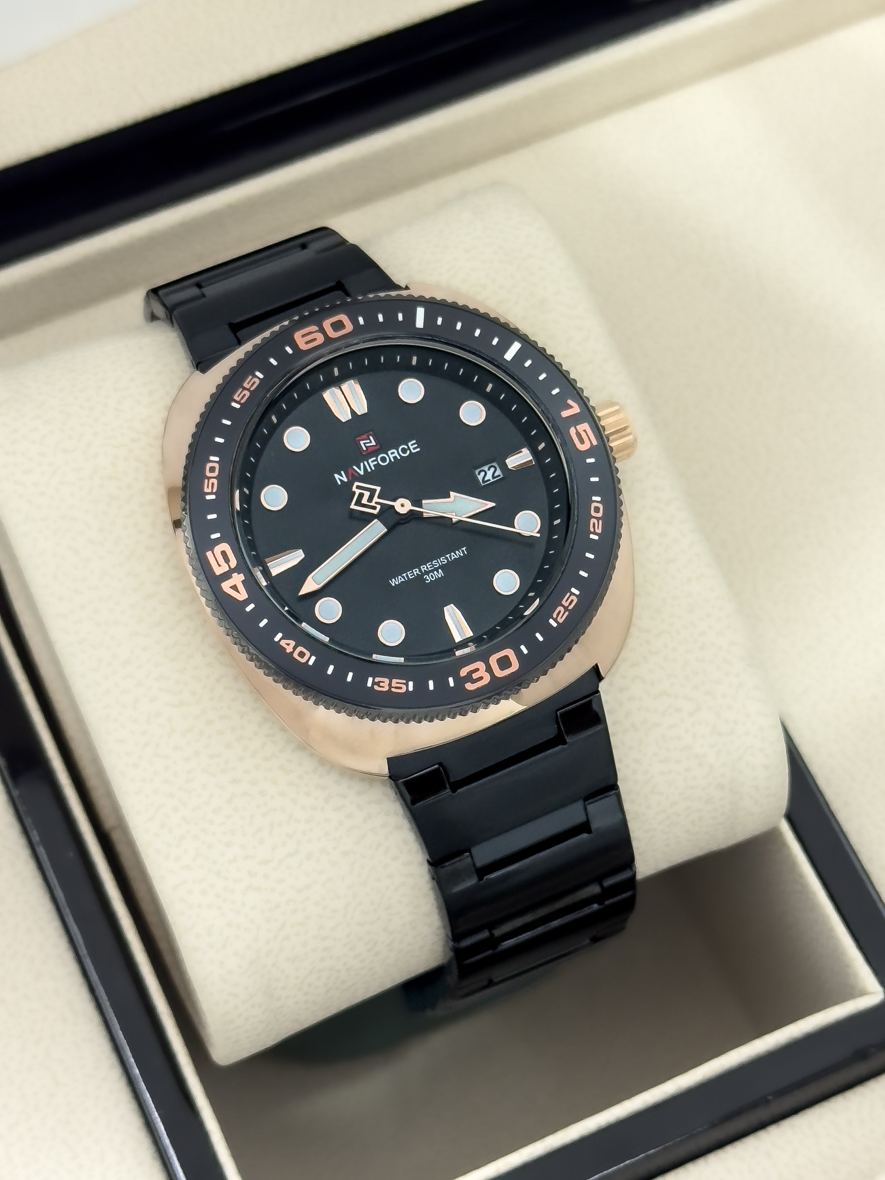 RELOJ NAVIFORCE STEEL PRO