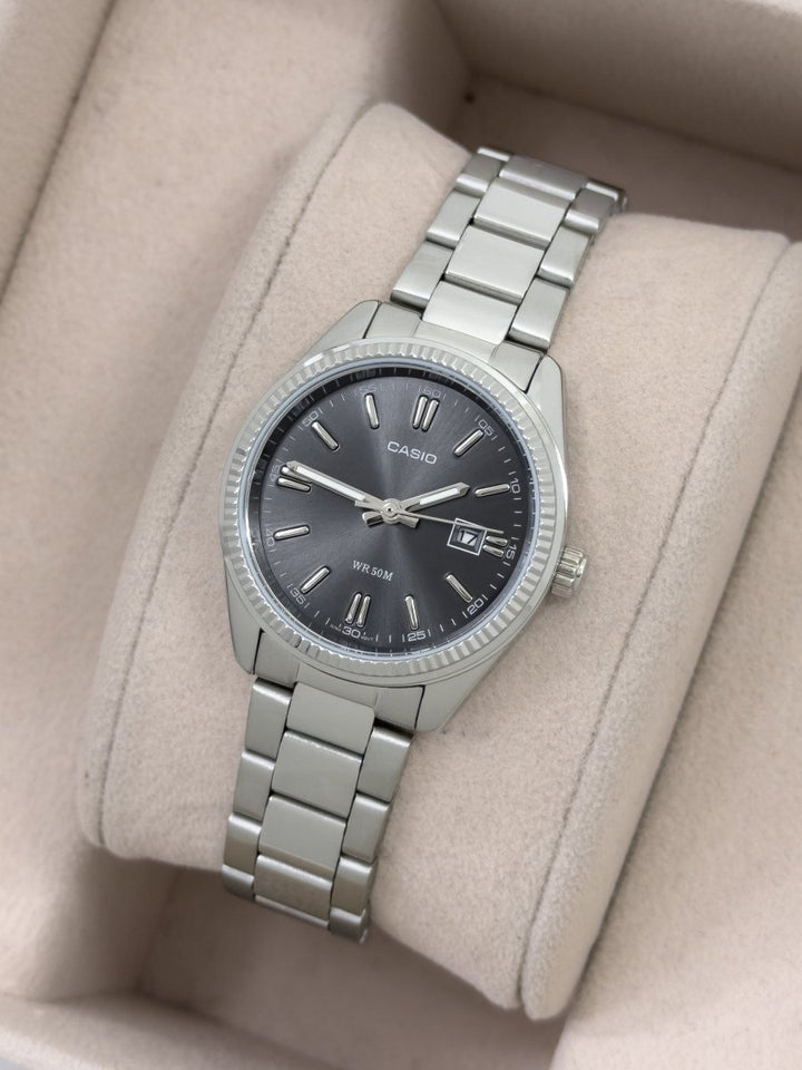 RELOJ CASIO DAMA LTP1302 NUMEROS ARABES - Relojes 24K