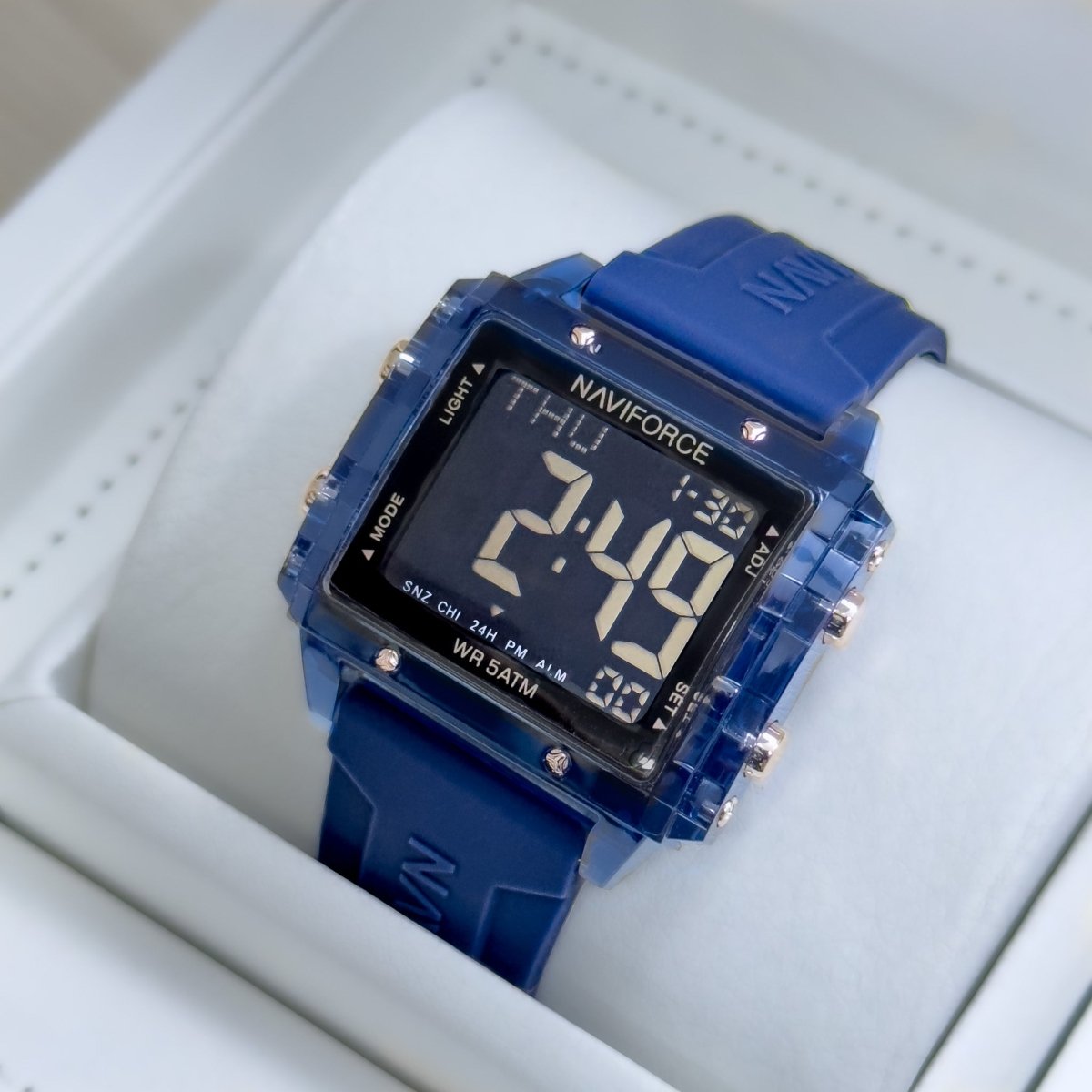 RELOJ DIGITAL NAVIFORCE CUADRADO - Relojes 24K