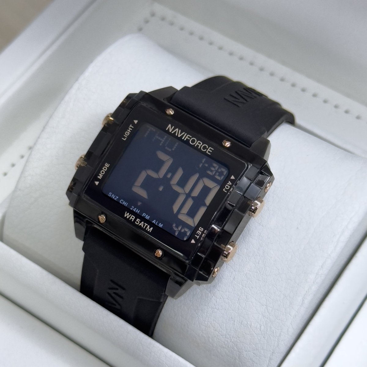RELOJ DIGITAL NAVIFORCE CUADRADO - Relojes 24K