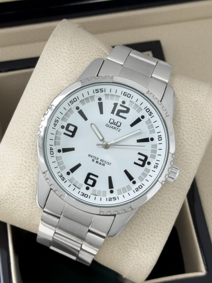 Reloj Q&Q Serie Vanguard - Relojes 24K